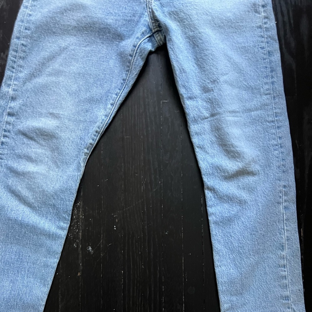 Levi’s - Picture 3 of 3